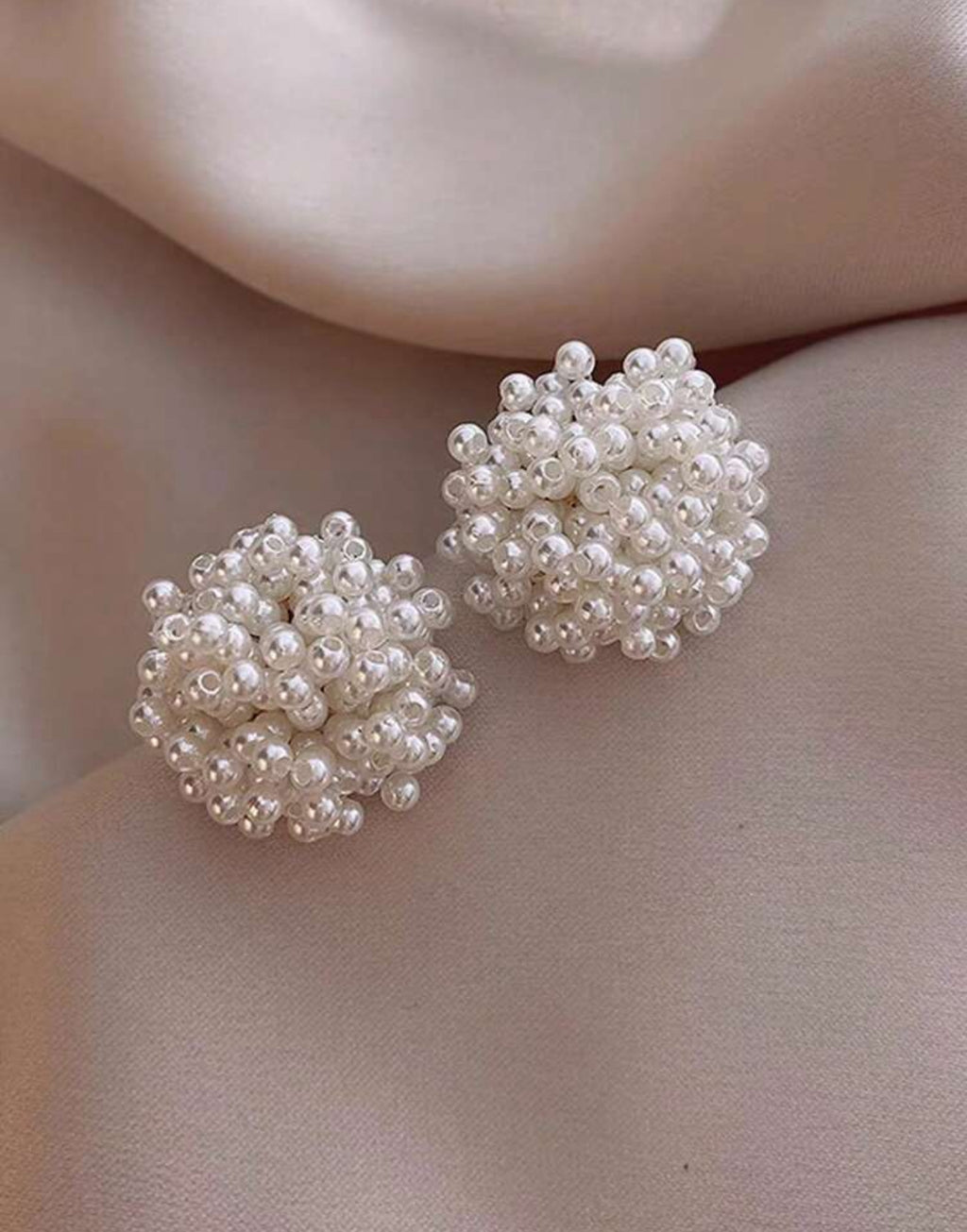 Round Pearl Earrings