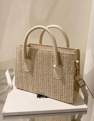 Minimalist Straw Bag