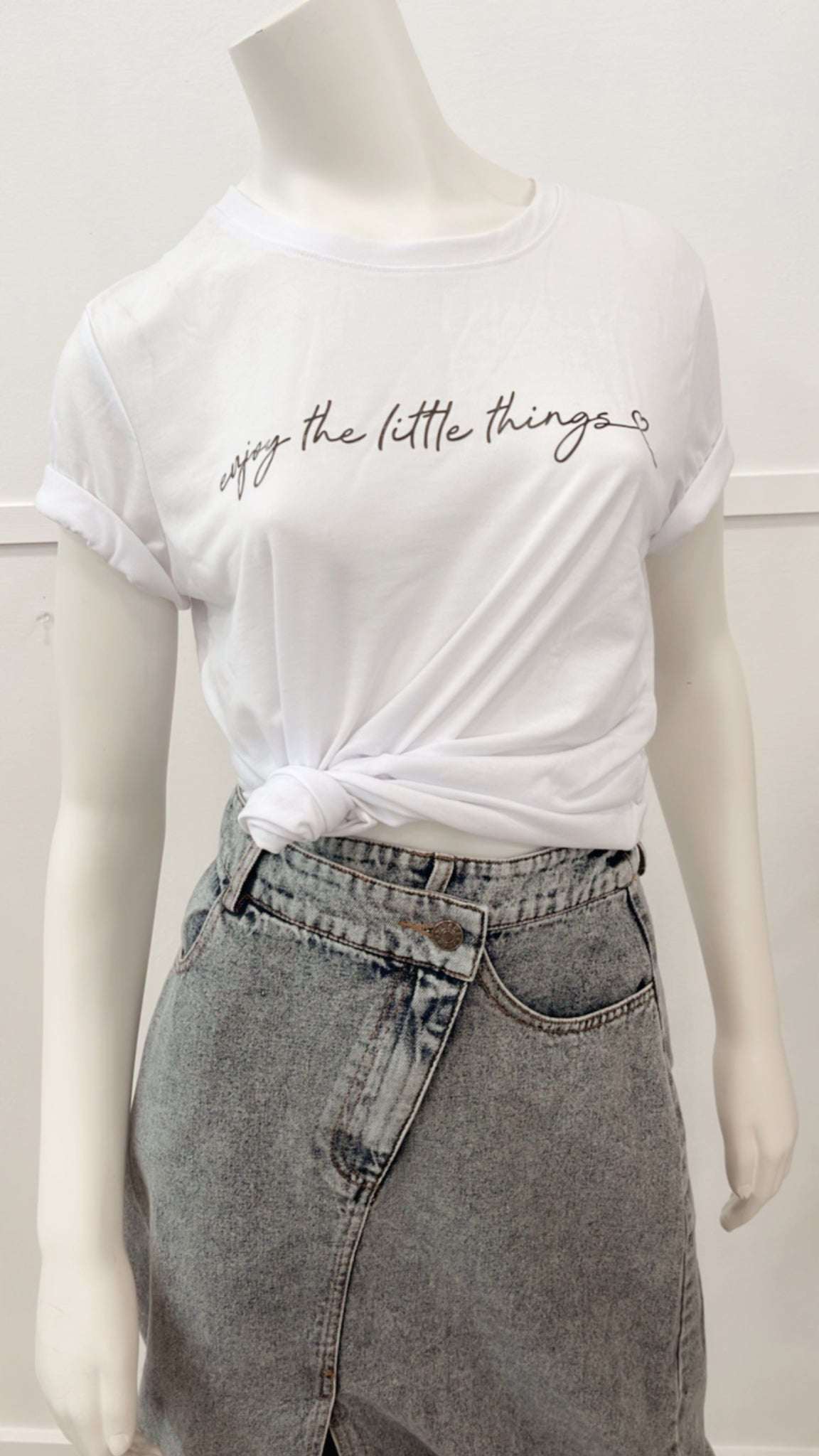 ENJOY THE LITTLE THINGS T-SHIRT