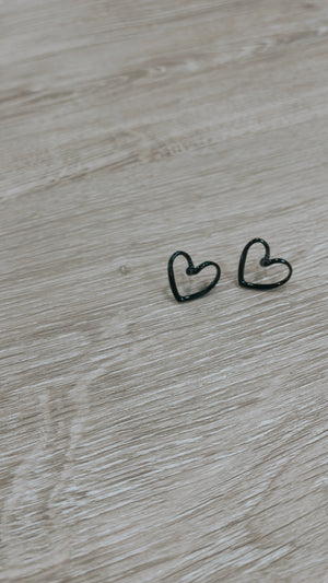 Black Heart Earing