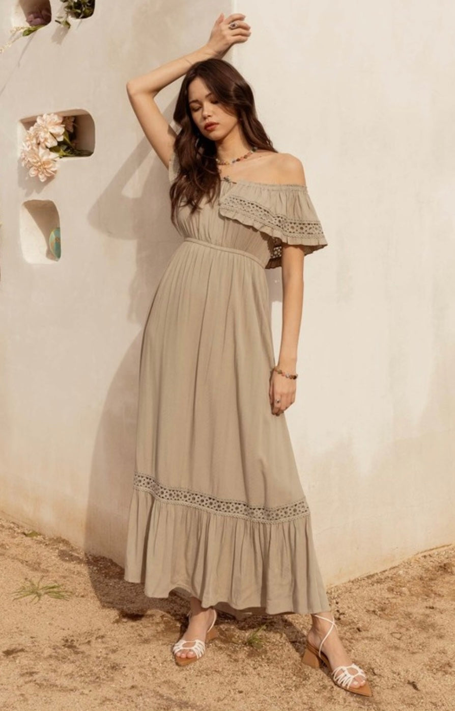 OFF-SHOULDER MIDI DRESS