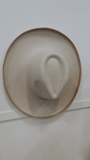 IVORY VEGAN FELT TURN UP BRIM