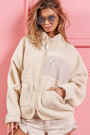 PIPING DETAILED WITH POCKETS SHERPA